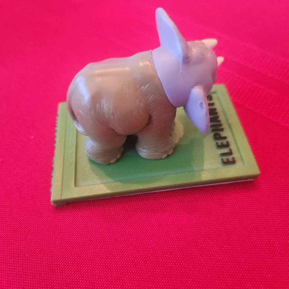 McDonalds 1992 - RARE Wild Animal Toy Book -  Elephant Animal Facts
